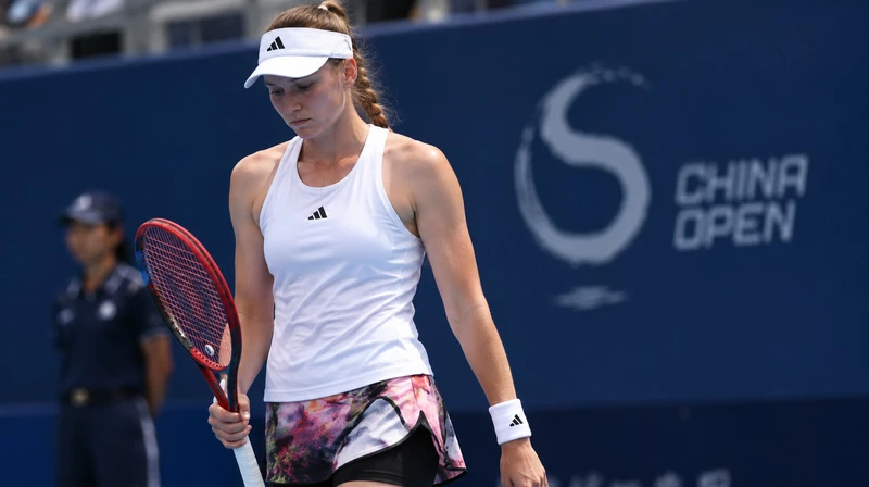 Елена Рыбакина проиграла Алине Чараевой во втором круге China Open в Пекине